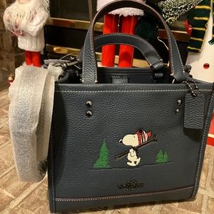 Coach X Peanuts Dempsey tote 22 with Snoopy